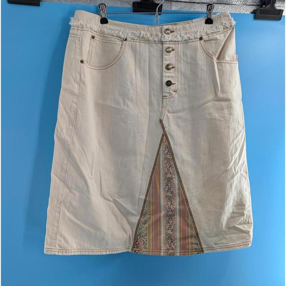 GLORIA VANDERBILT Vintage White Denim Skirt with design NWT Multiple‎ sizes